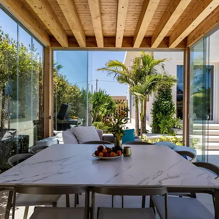 Essence Design With Pool * מרסאלה